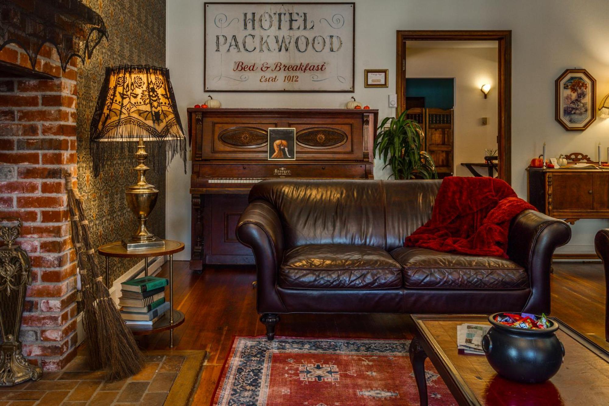 Historic Hotel Пакууд Екстериор снимка