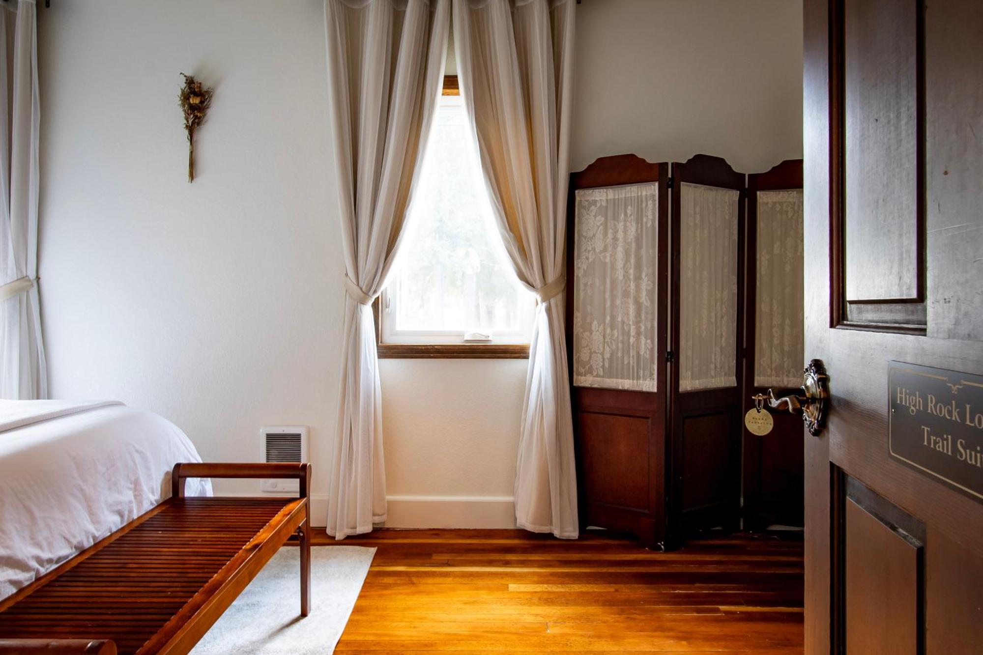 Historic Hotel Пакууд Екстериор снимка